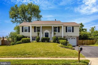 4224 MINSTRELL LN, Fairfax, VA 22033