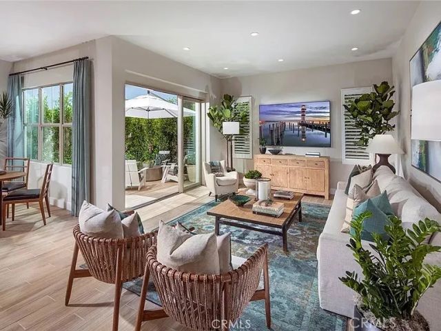 219 Birdseye, Irvine, CA 92618