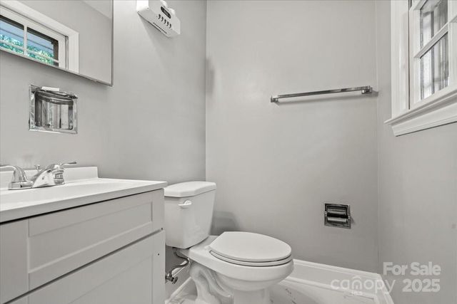 3612 Winterfield Place, Charlotte, NC 28205