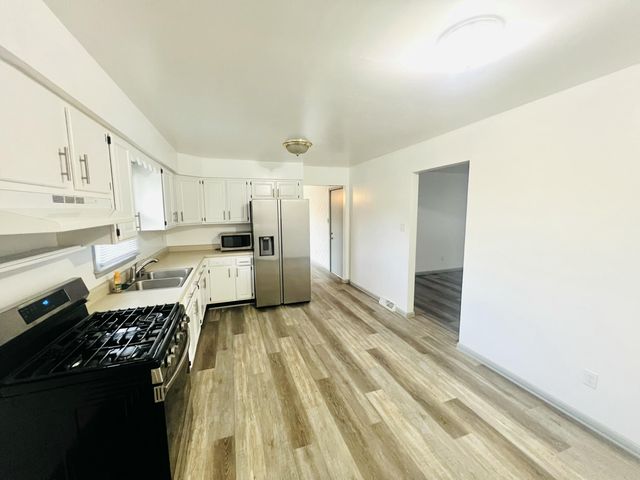 3249 May Street, Portage, IN 46368
