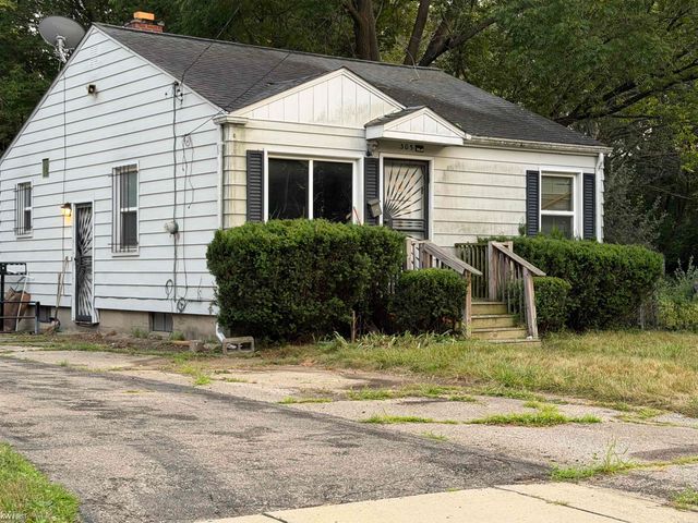 305 W Eldridge Avenue, Flint, MI 48505