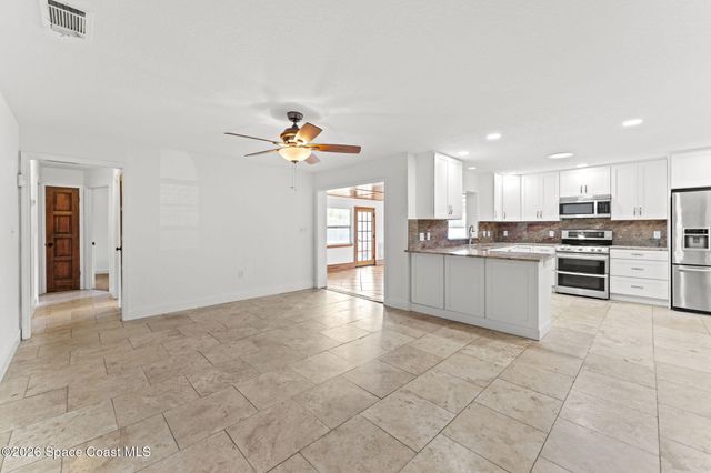 3670 S Tropical Trail, Merritt Island, FL 32952