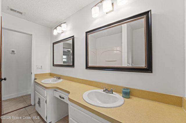 3670 S Tropical Trail, Merritt Island, FL 32952