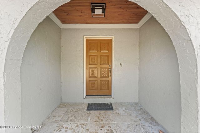 3670 S Tropical Trail, Merritt Island, FL 32952