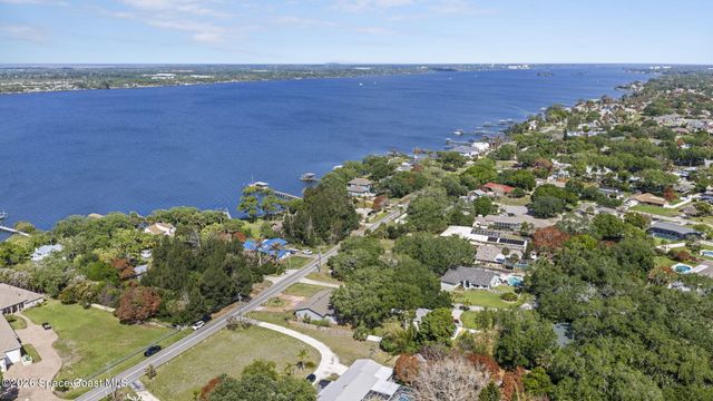 3670 S Tropical Trail, Merritt Island, FL 32952