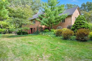 100 Lucy Road, Howell, MI 48843