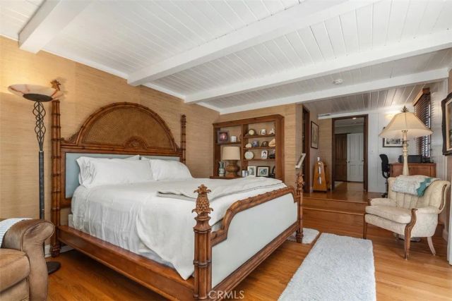 525 Hazel Drive, Corona Del Mar, CA 92625