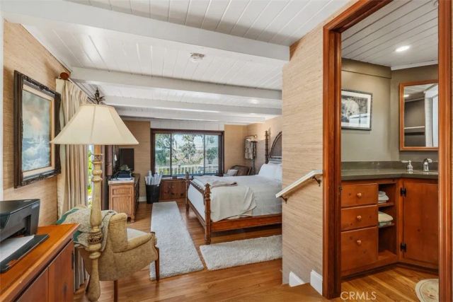 525 Hazel Drive, Corona Del Mar, CA 92625