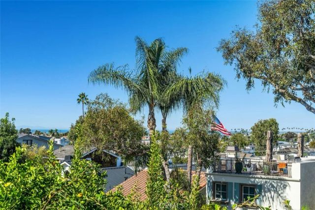 525 Hazel Drive, Corona Del Mar, CA 92625
