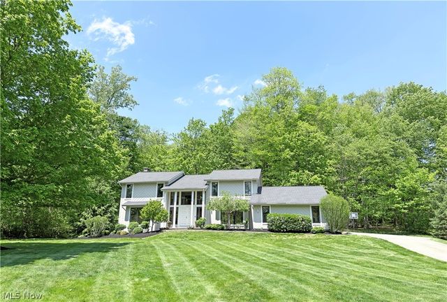 2239 Edgeview Drive, Hudson, OH 44236