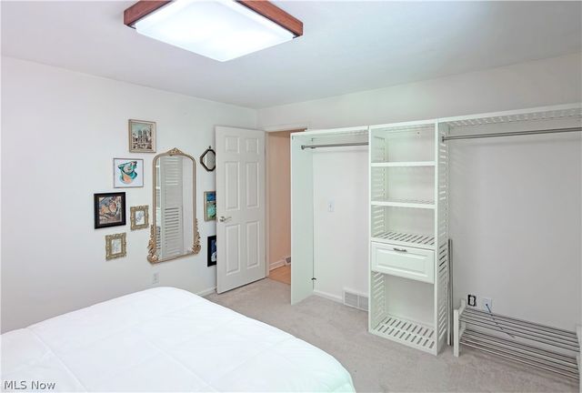 2239 Edgeview Drive, Hudson, OH 44236