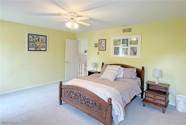 2239 Edgeview Drive, Hudson, OH 44236