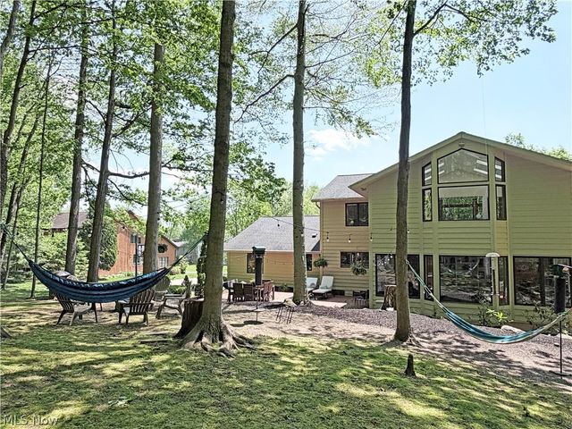 2239 Edgeview Drive, Hudson, OH 44236