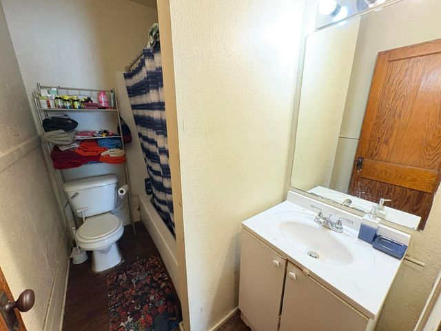 617 Boston Avenue, Waterloo, IA 50703