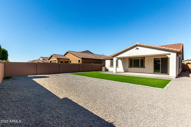 21135 E Arrowhead Trail, Queen Creek, AZ 85142