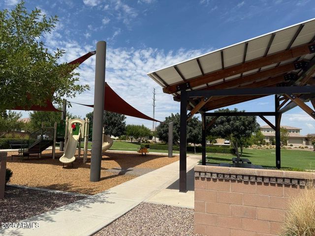 21135 E Arrowhead Trail, Queen Creek, AZ 85142