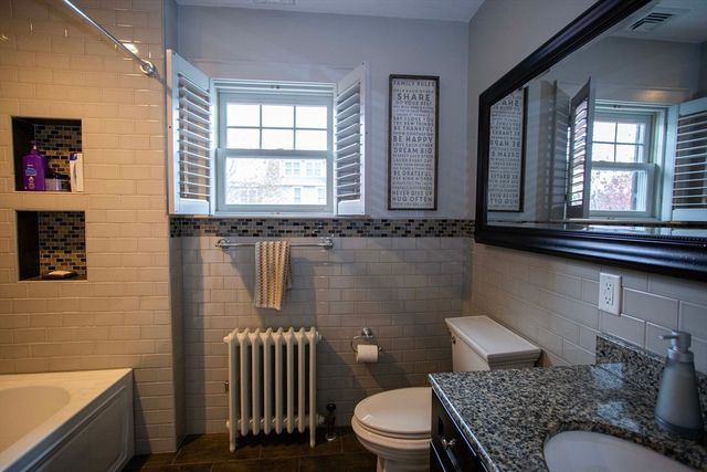 284 Main St, Wakefield, MA 01880