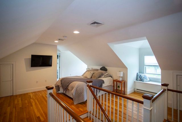 284 Main St, Wakefield, MA 01880