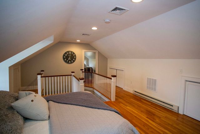 284 Main St, Wakefield, MA 01880