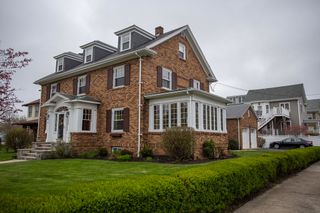 284 Main St, Wakefield, MA 01880