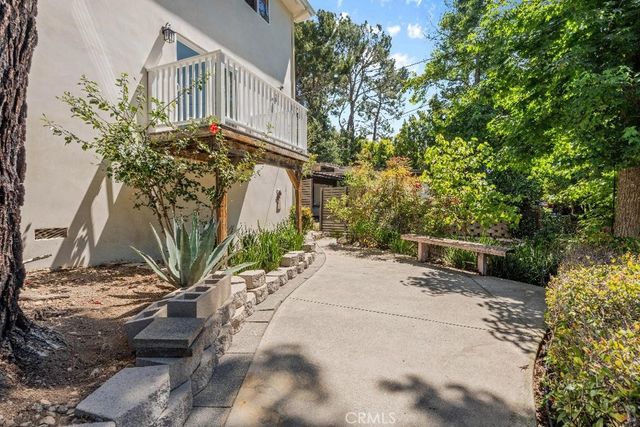 5846 Freeman Avenue A, La Crescenta, CA 91214