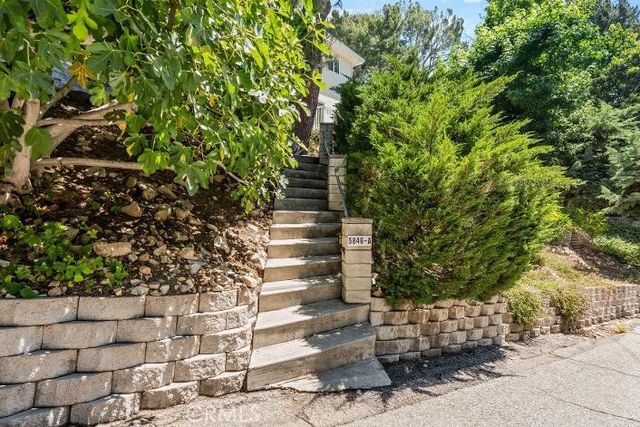 5846 Freeman Avenue A, La Crescenta, CA 91214