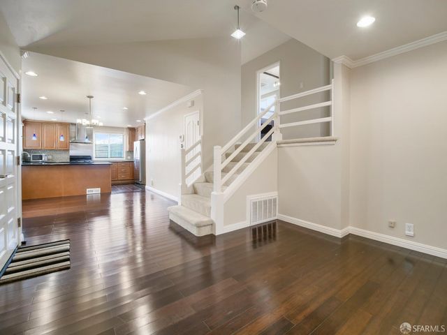 8 Garden Grove Drive, Daly City, CA 94015