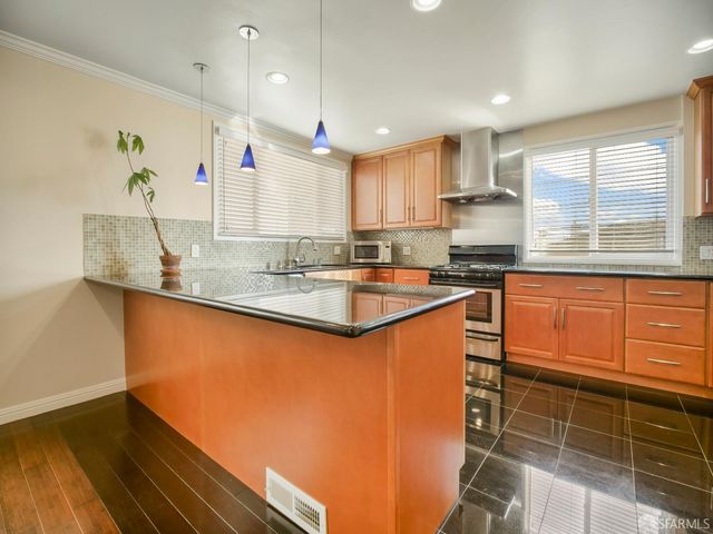 8 Garden Grove Drive, Daly City, CA 94015