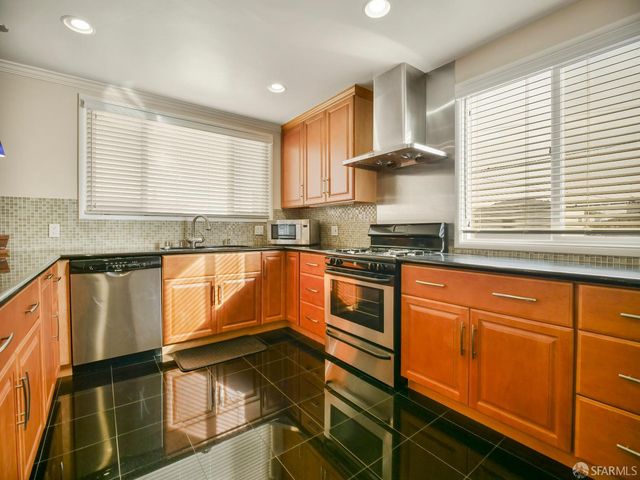 8 Garden Grove Drive, Daly City, CA 94015