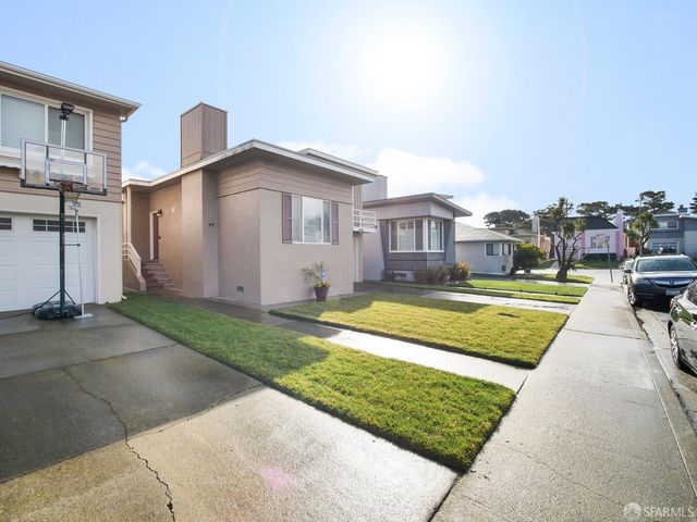 8 Garden Grove Drive, Daly City, CA 94015