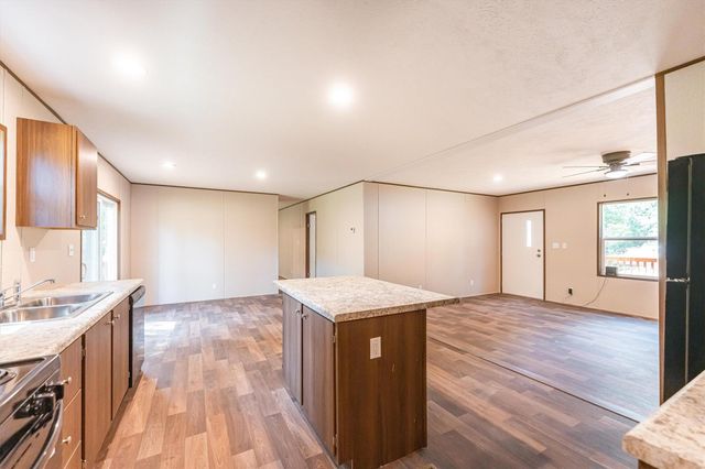 16465 Hickory Road, Conroe, TX 77302