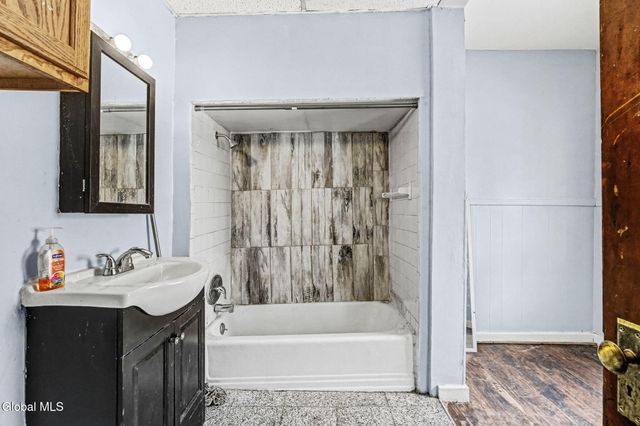 917 Bridge Street, Schenectady, NY 12303