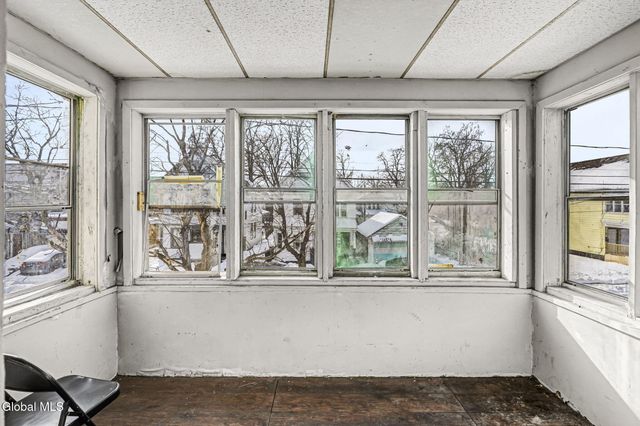 917 Bridge Street, Schenectady, NY 12303