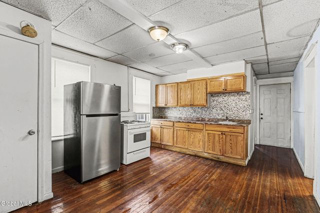 917 Bridge Street, Schenectady, NY 12303