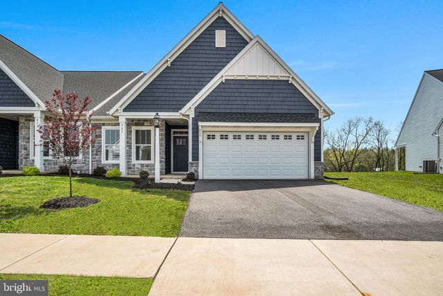 907 SHADOWBROOKE DR, Dover, PA 17315