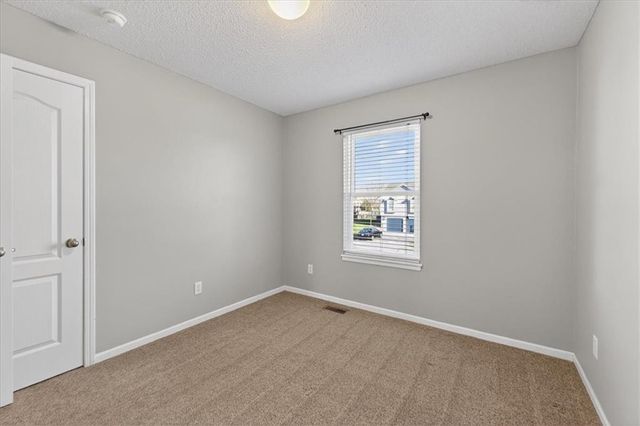 7805 NE 109th Circle, Kansas City, MO 64157