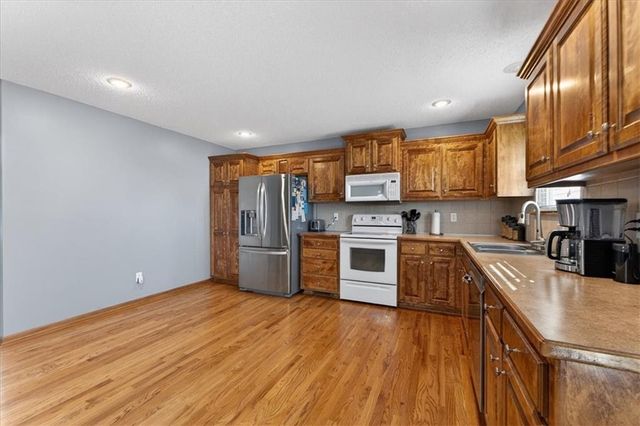 7805 NE 109th Circle, Kansas City, MO 64157