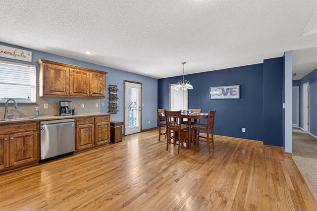 7805 NE 109th Circle, Kansas City, MO 64157