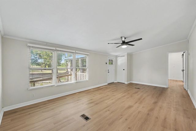 5523 Spring Branch Road, Montgomery, TX 77316