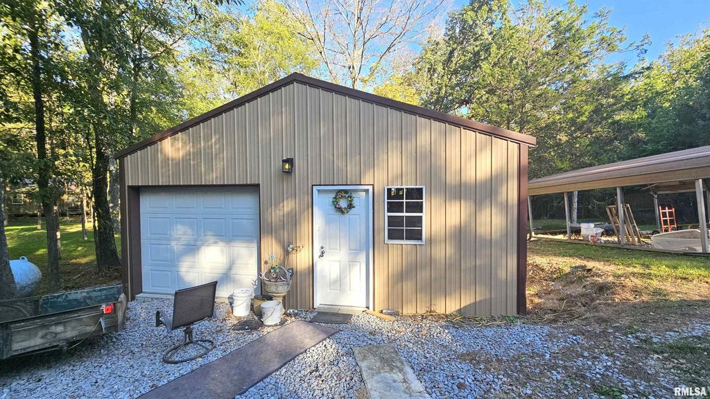 526 Power Plant Road, Marion, IL 62959