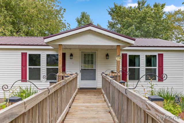 3079 E Bluewater Highway, Ionia Twp, MI 48846