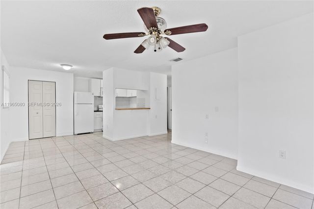 15619 SW 73rd Cir Ter 10-6, Miami, FL 33193