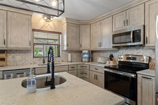 2451 DELTONA BOULEVARD, Spring Hill, FL 34606