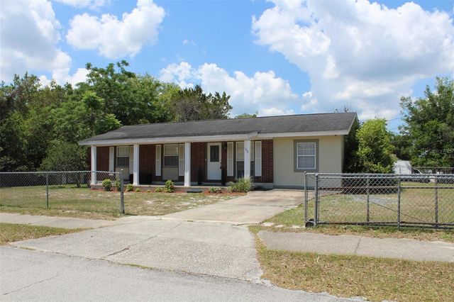 102 AMIGOS ROAD, Debary, FL 32713