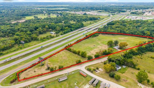 1949 Fm 499, Greenville, TX 75401