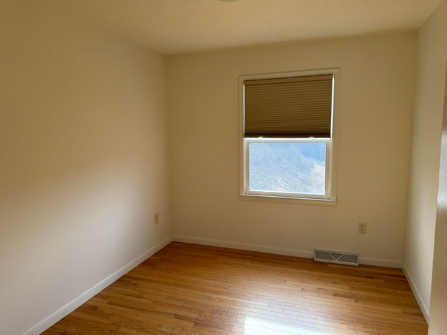 73 W Haven Drive, Williamsburg, KY 40769