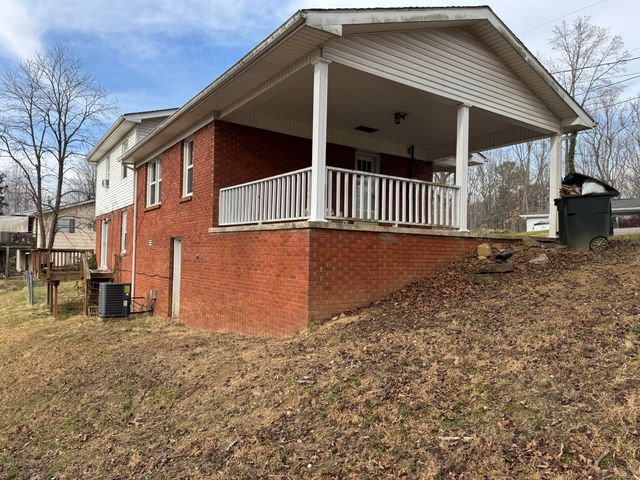 73 W Haven Drive, Williamsburg, KY 40769