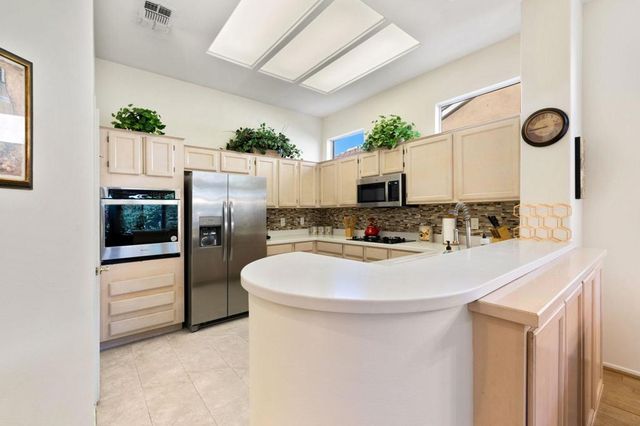 37468 Westridge Avenue, Palm Desert, CA 92211