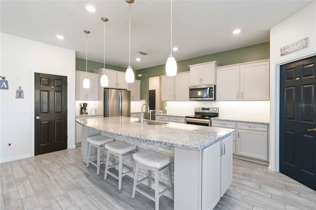 2323 NUTHATCH ST, St Cloud, FL 34771