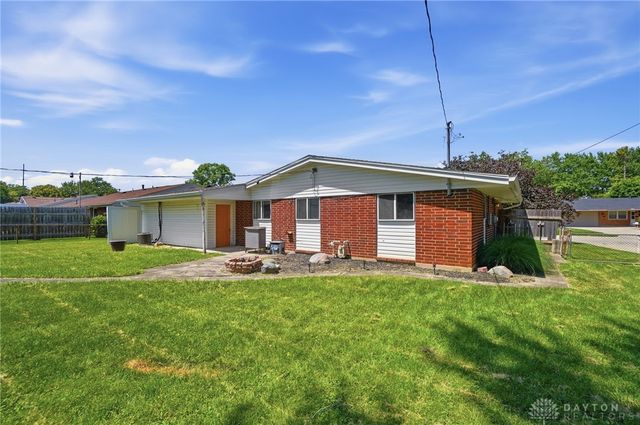 324 Oldham Way, Englewood, OH 45322
